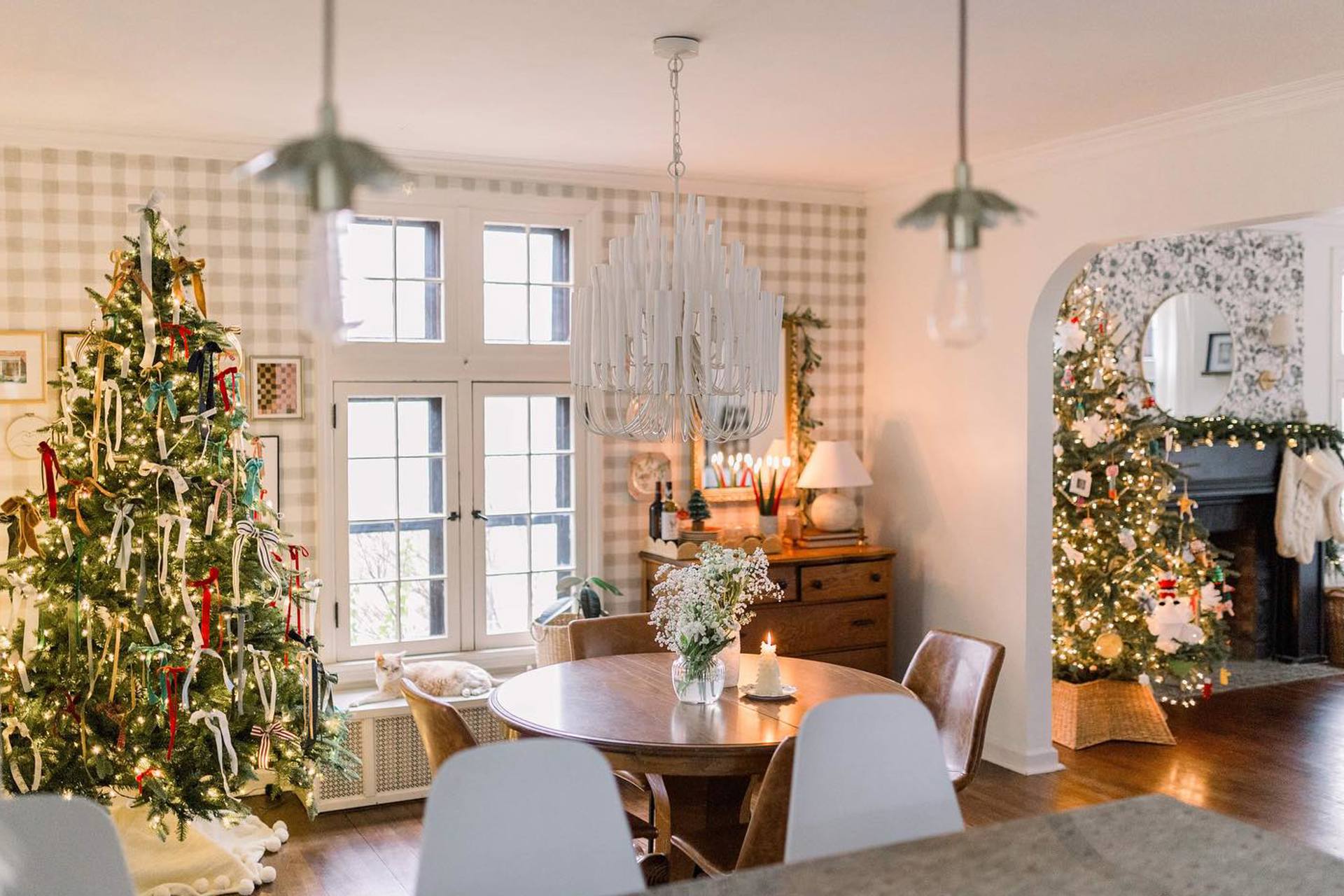 9 Tips for Holiday Decorating from Shaker Heights’ “House in the Heights”