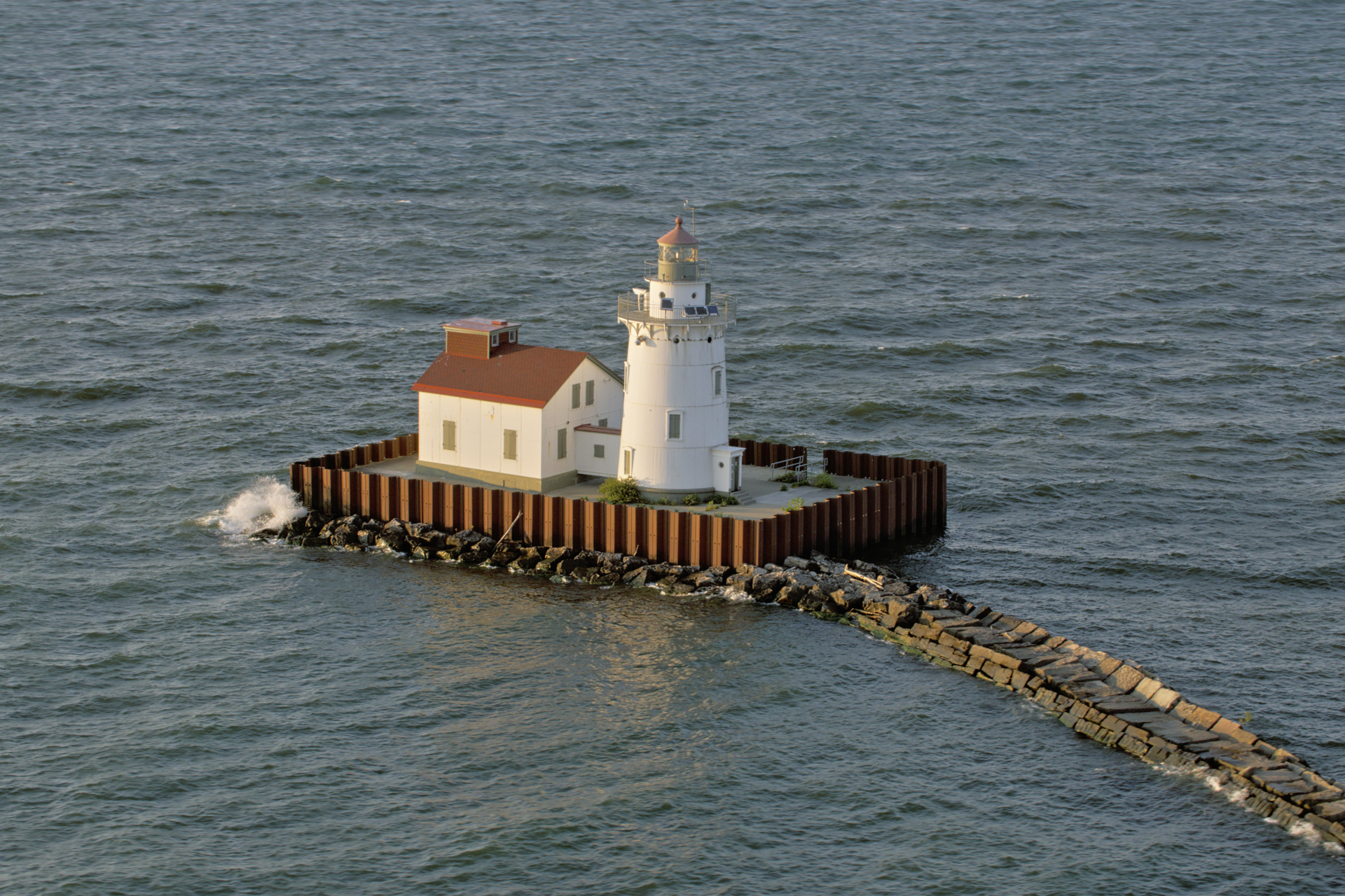 4 Lighthouses To Spot Along Lake Erie