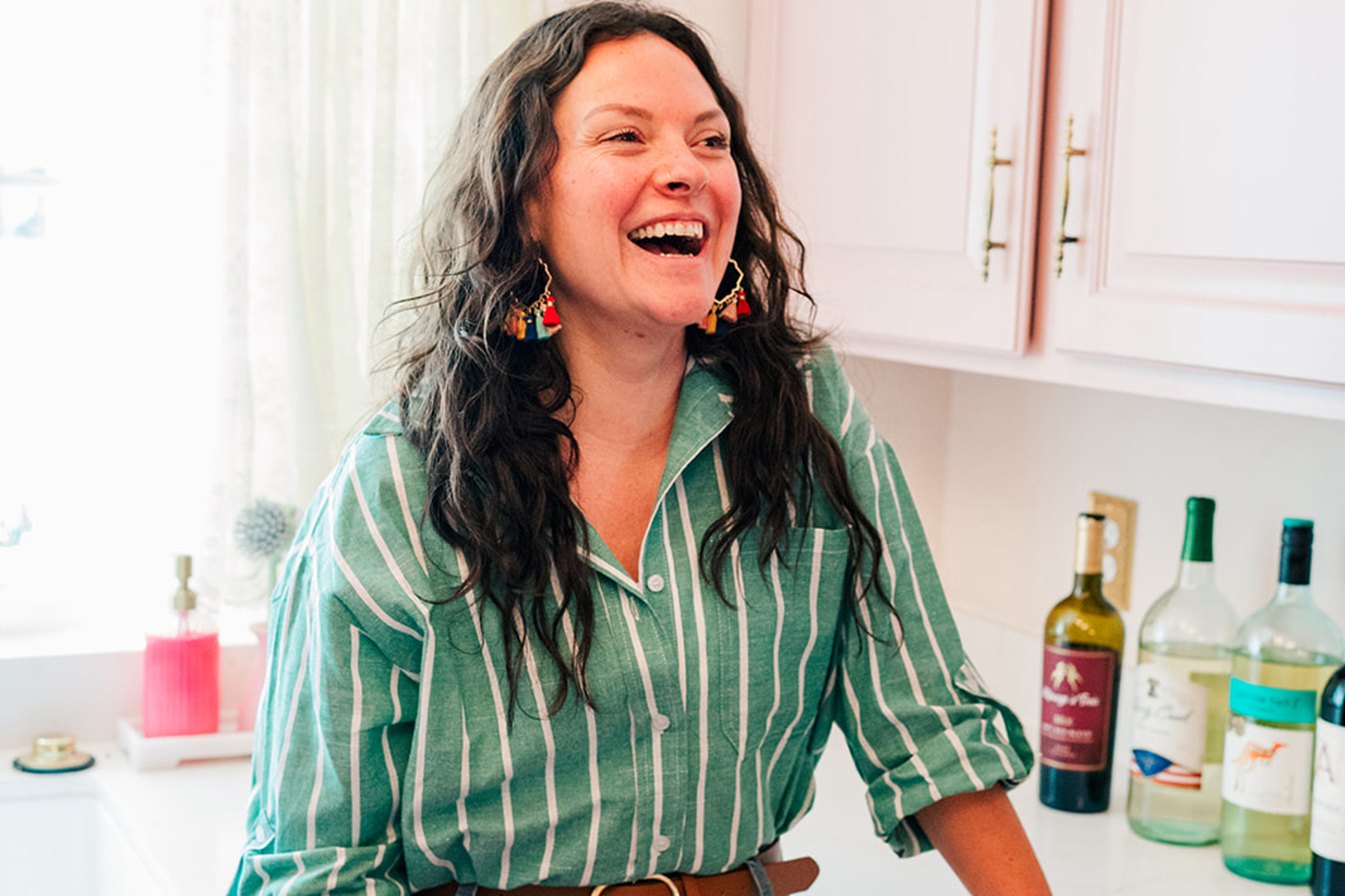 A Cleveland "Momfluencer" Shares Parenting Hacks and Family Experiences with Northeast Ohio